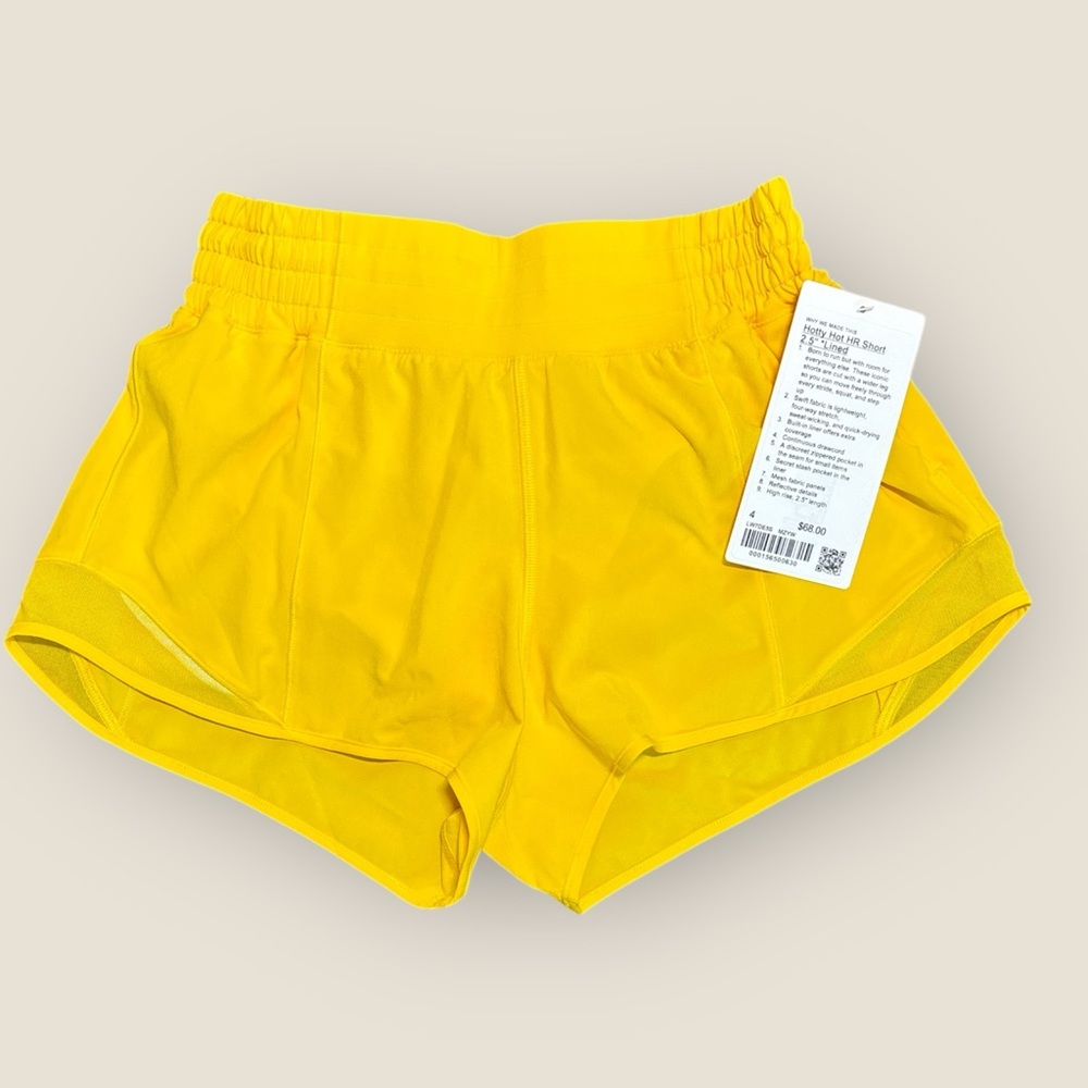 Lululemon Athletica Maize Yellow Hotty Hot HR Short 2.5” Lined NWT